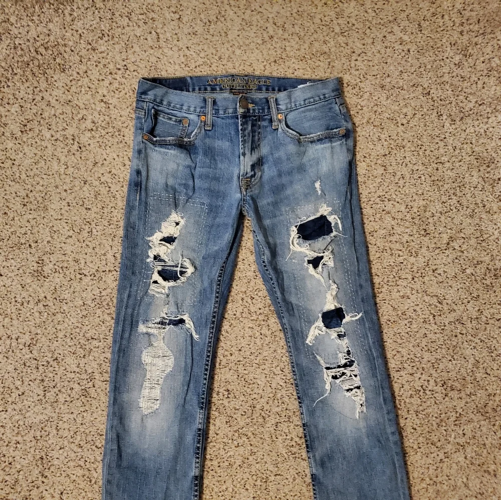 American Eagle Outfitters Core Flex Distressed PaLight Denim Slim Straight Jeans